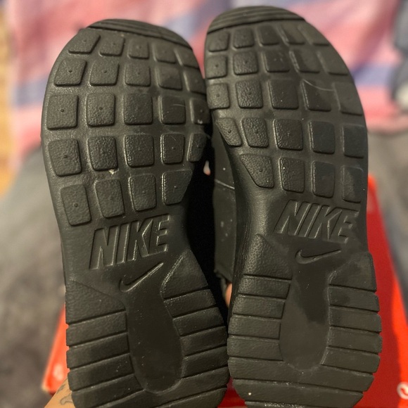 Nike Black Slide Sandals with Logo - Picture 4 of 5